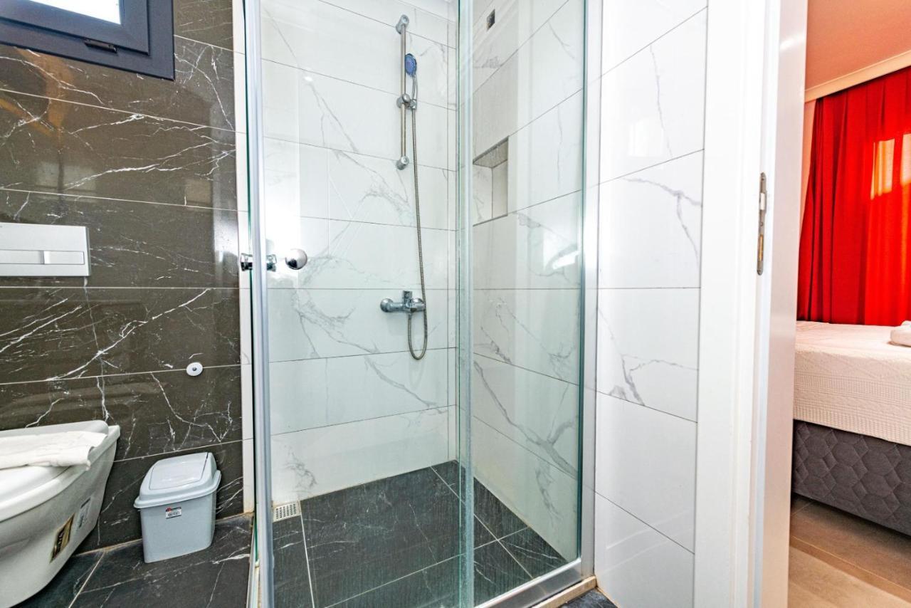 4 Bedroom Holiday Villa In Hisaroenue Oeluedeniz- Gold Rose フェティエ エクステリア 写真