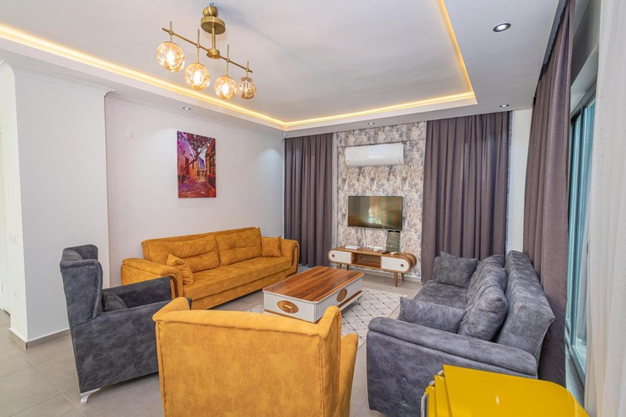 4 Bedroom Holiday Villa In Hisaroenue Oeluedeniz- Gold Rose フェティエ エクステリア 写真