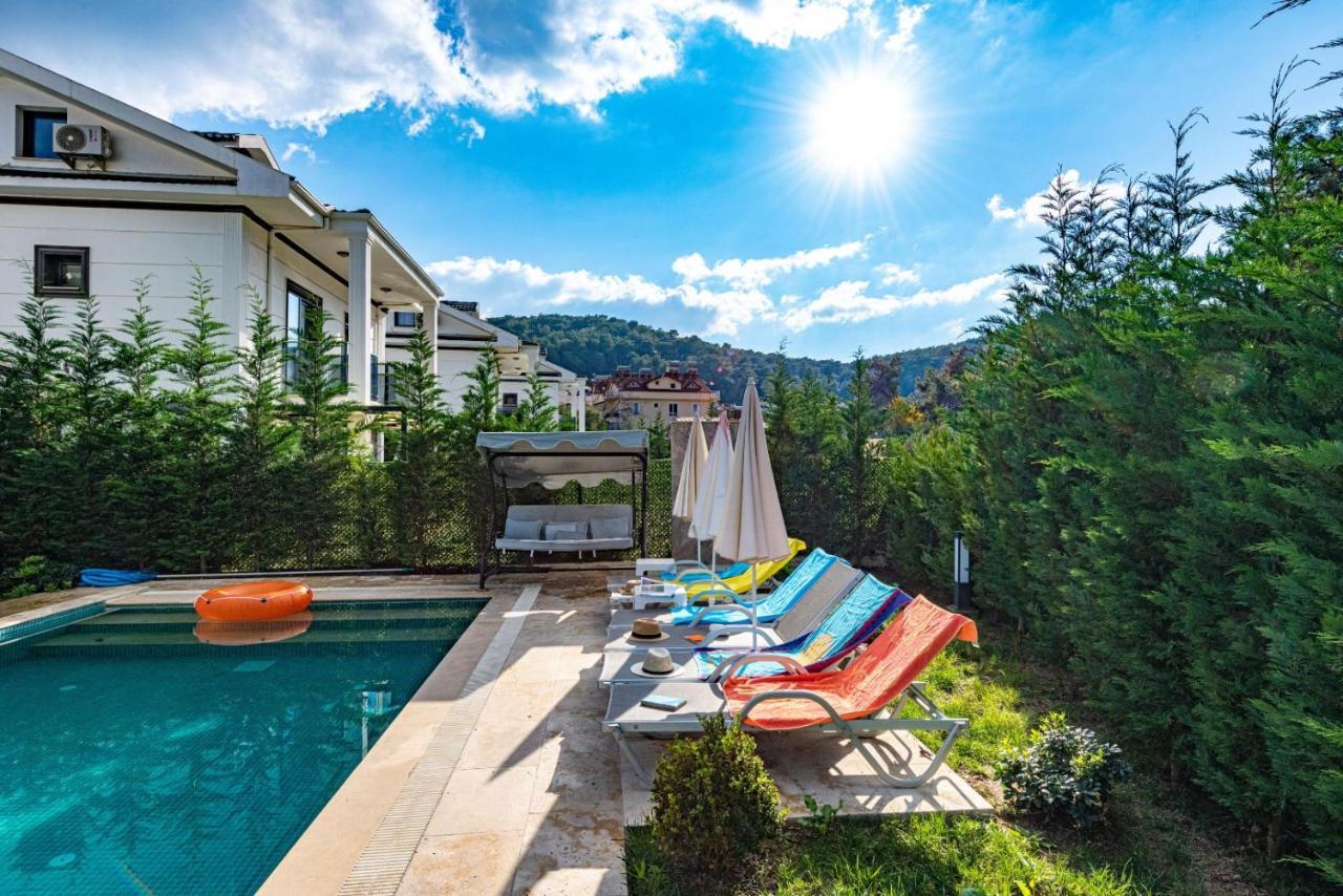 4 Bedroom Holiday Villa In Hisaroenue Oeluedeniz- Gold Rose フェティエ エクステリア 写真