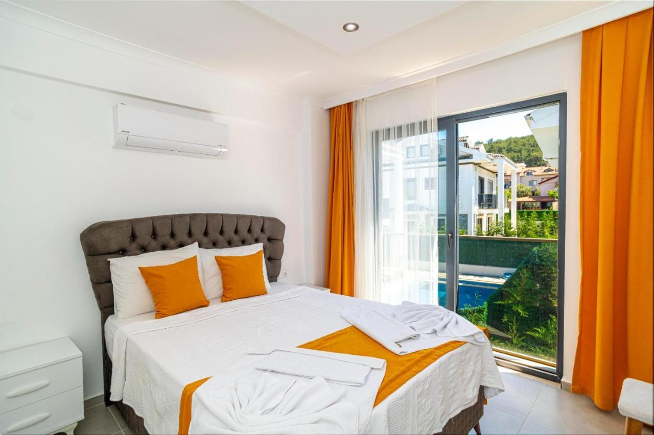 4 Bedroom Holiday Villa In Hisaroenue Oeluedeniz- Gold Rose フェティエ エクステリア 写真